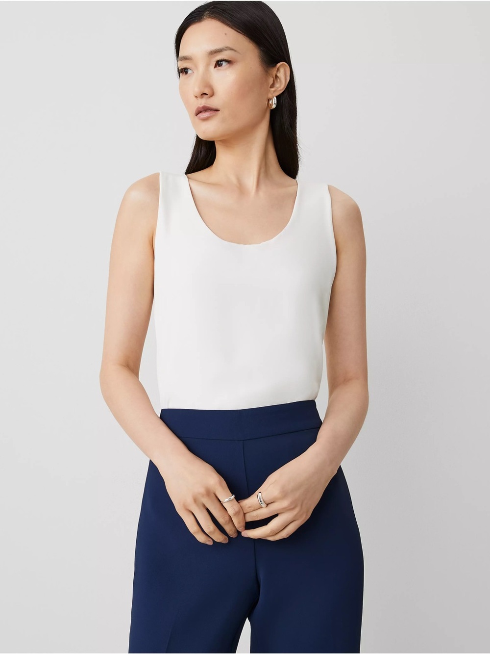 Ann Taylor Ivory Scoop Neck Sleeveless Top Size M NWT